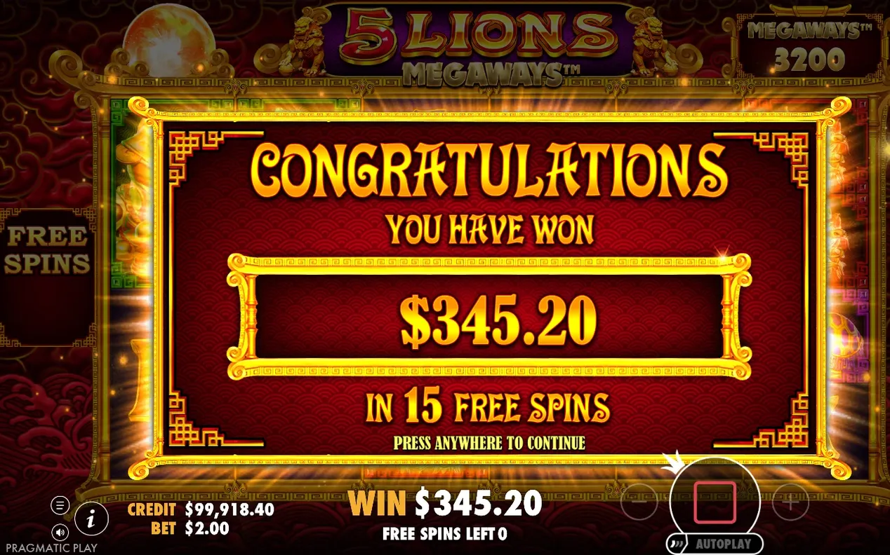 Segerskärm i rött och guld: grattis-text visar vinsten $345.20 efter 15 free spins.